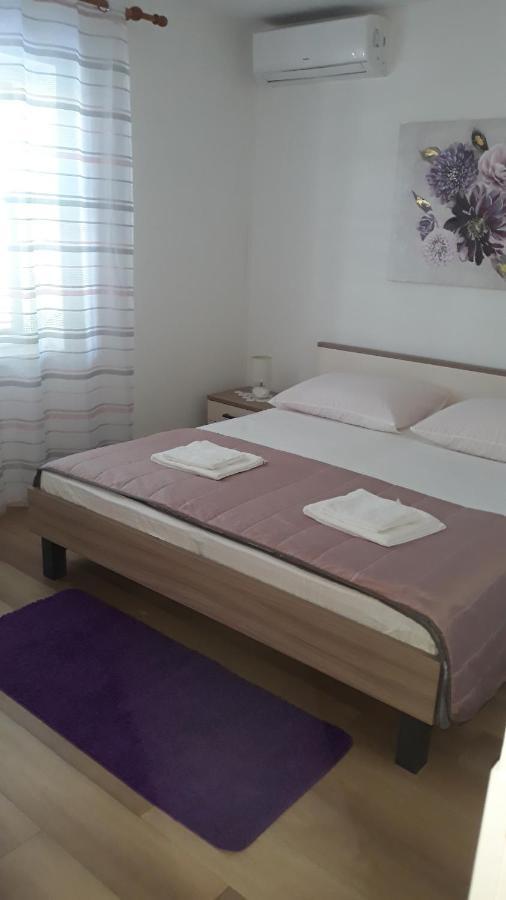 Mini Apartment Petra - Rooms Purple & Green With Kitchen And Garden Ragusa Esterno foto